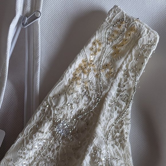 TORRID Ivory Lace Beaded Sleeveless Mermaid Wedding Dress SIZE 16 - Picture 8 of 8